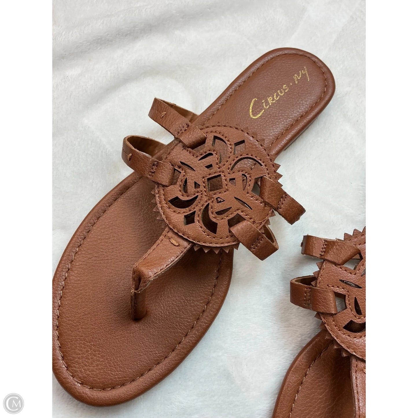Sandals Flats By Clothes Mentor In Brown, Size: 8