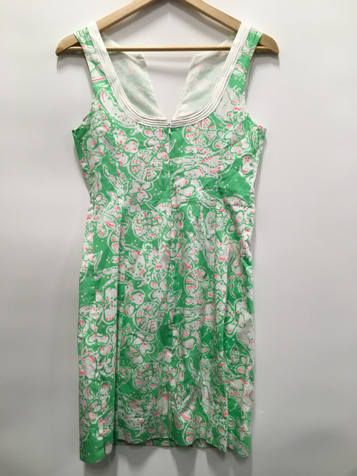Dress Casual Short By Lilly Pulitzer Size: 0