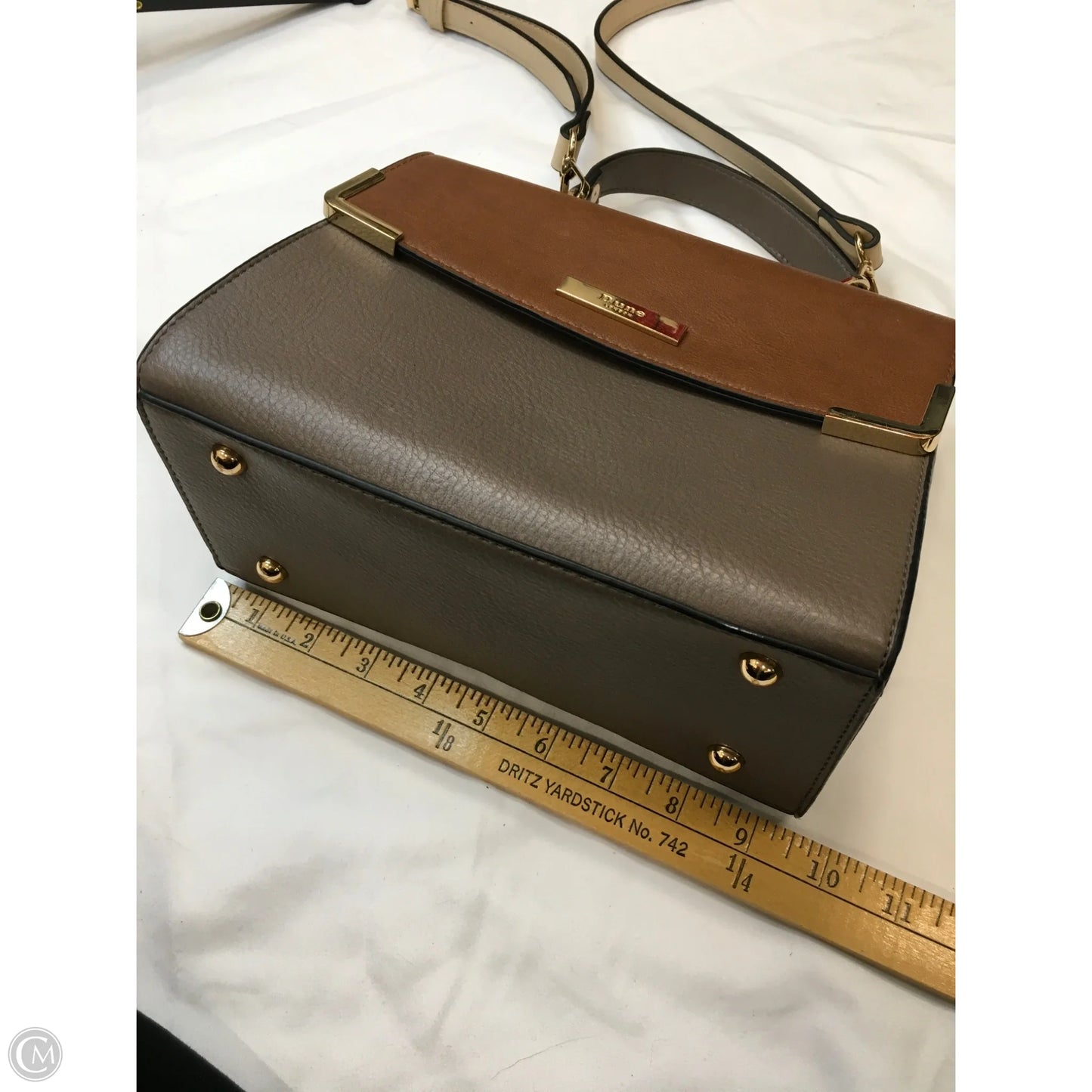 Handbag By Clothes Mentor, Size: Medium