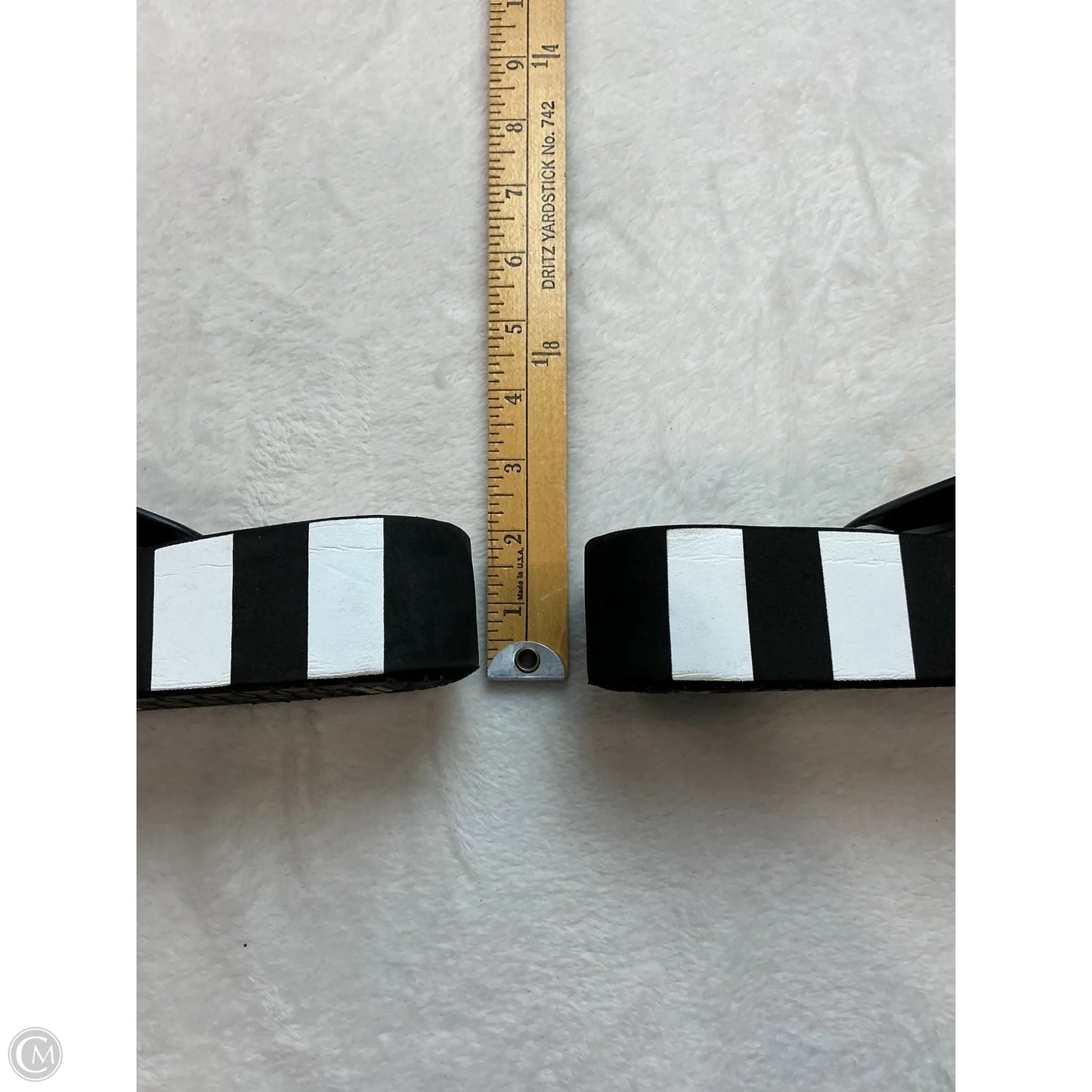 Sandals Designer By Kate Spade In Striped Pattern, Size: 9