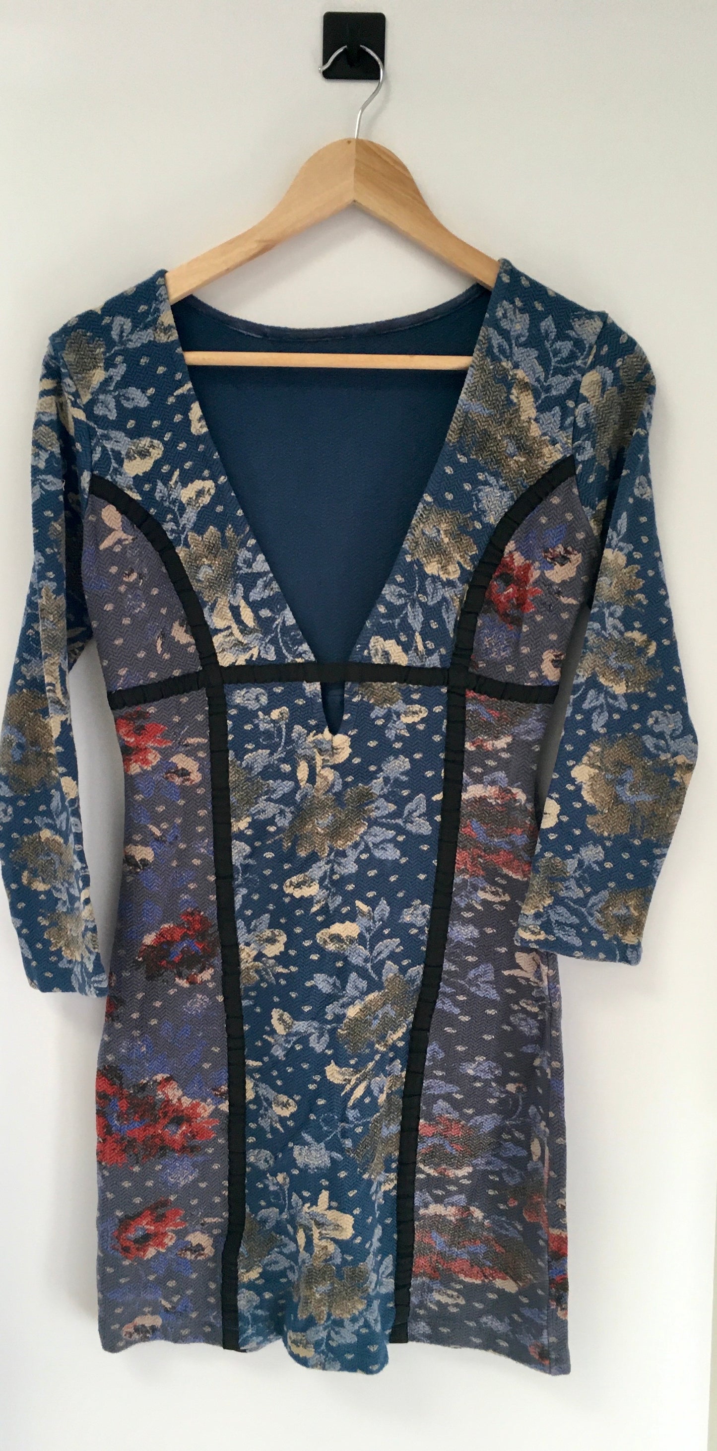 Dress Casual Short By Clothes Mentor Size: S