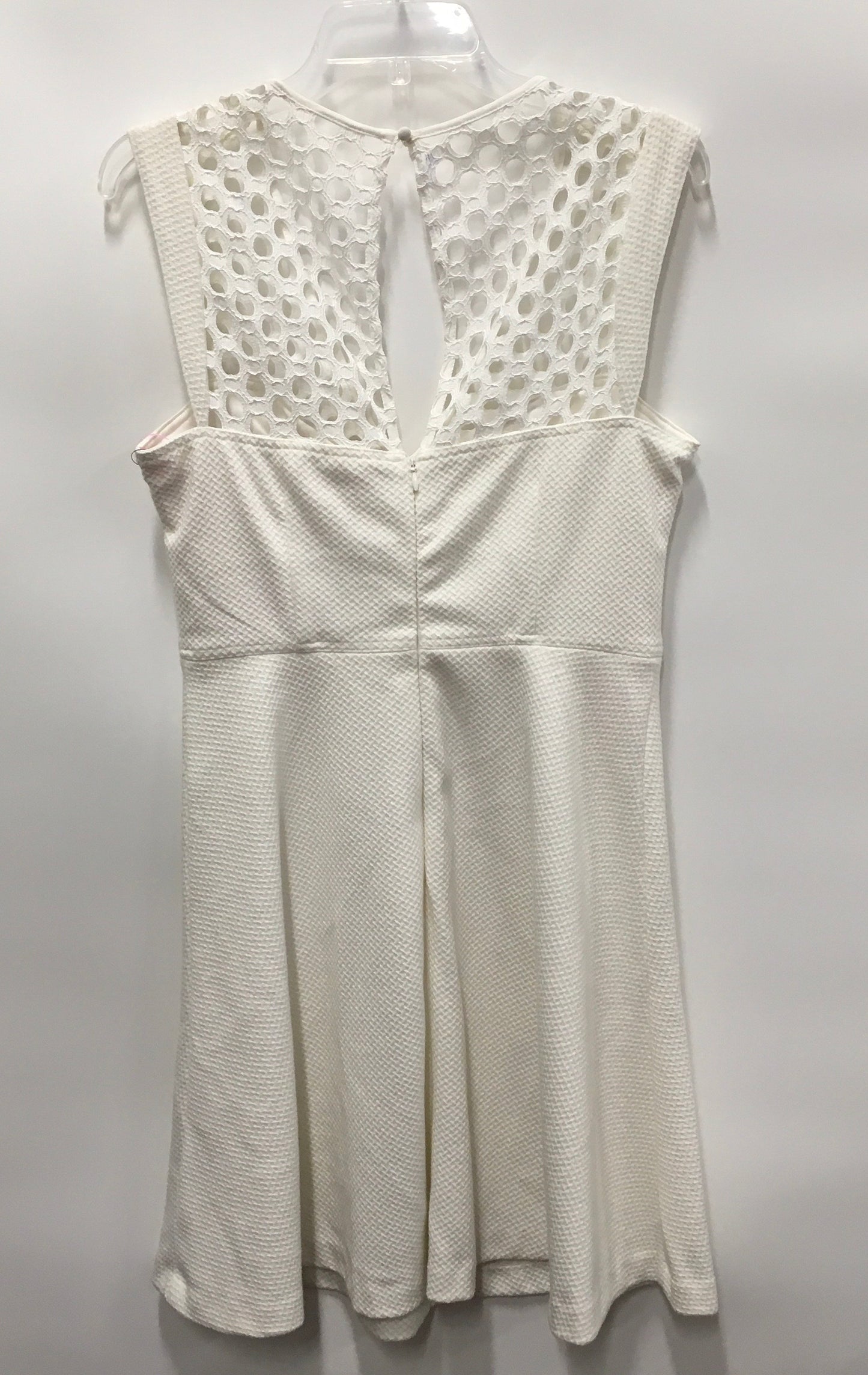 White Dress Casual Short Betsey Johnson, Size 10