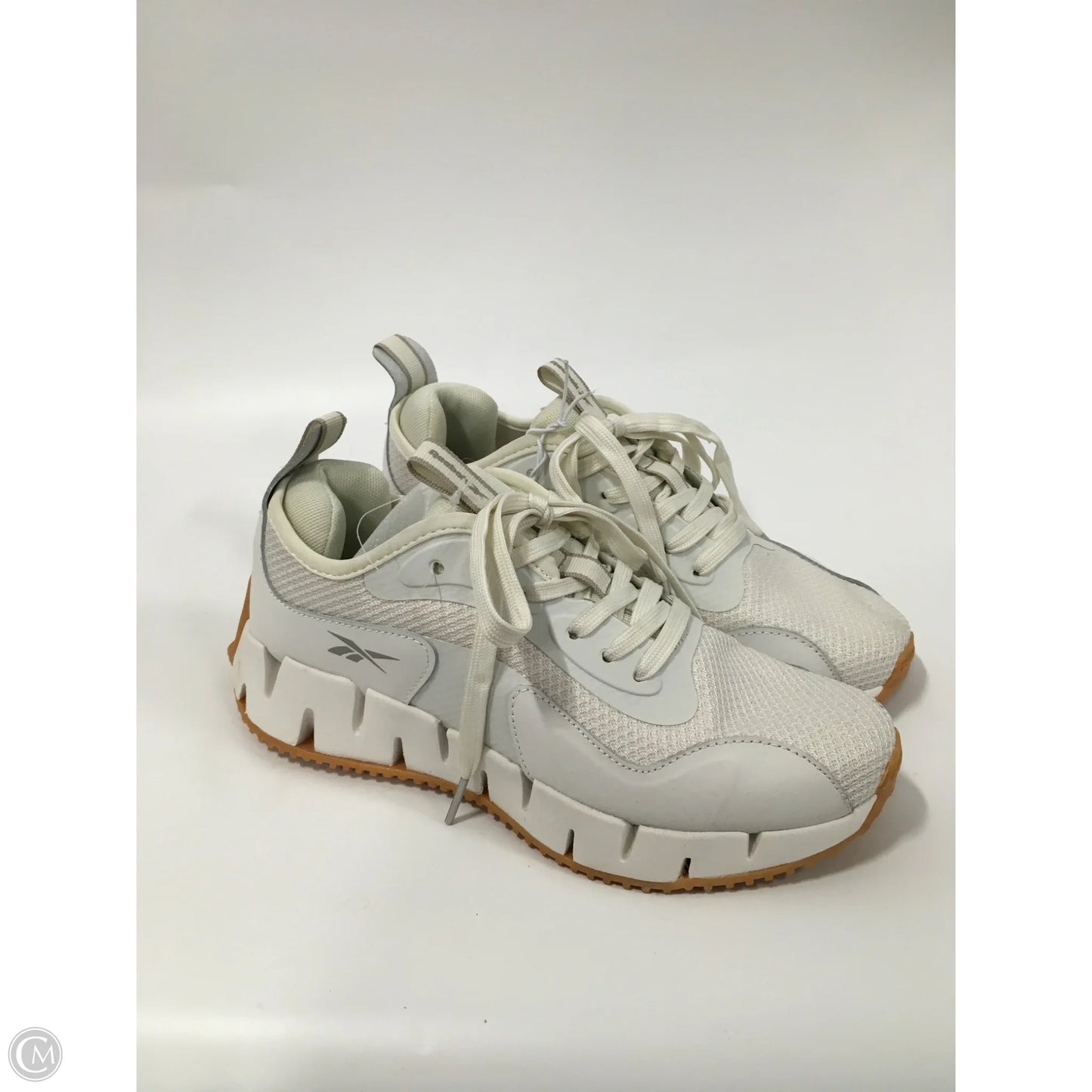 Shoes Athletic By Reebok In White, Size: 8