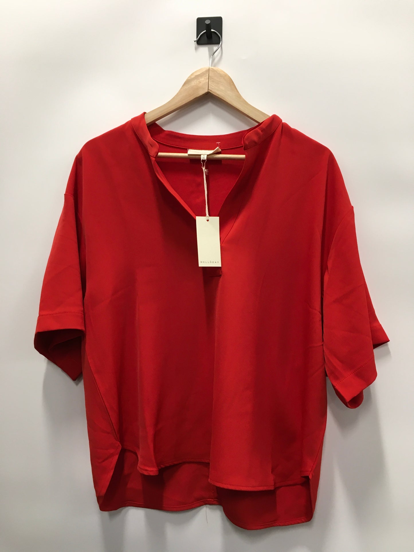 Top Short Sleeve By Melloday In Red, Size: S