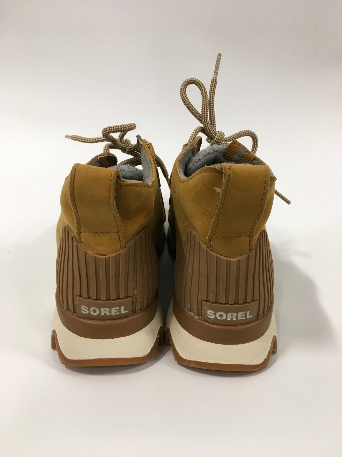 Brown Shoes Athletic Sorel, Size 7.5