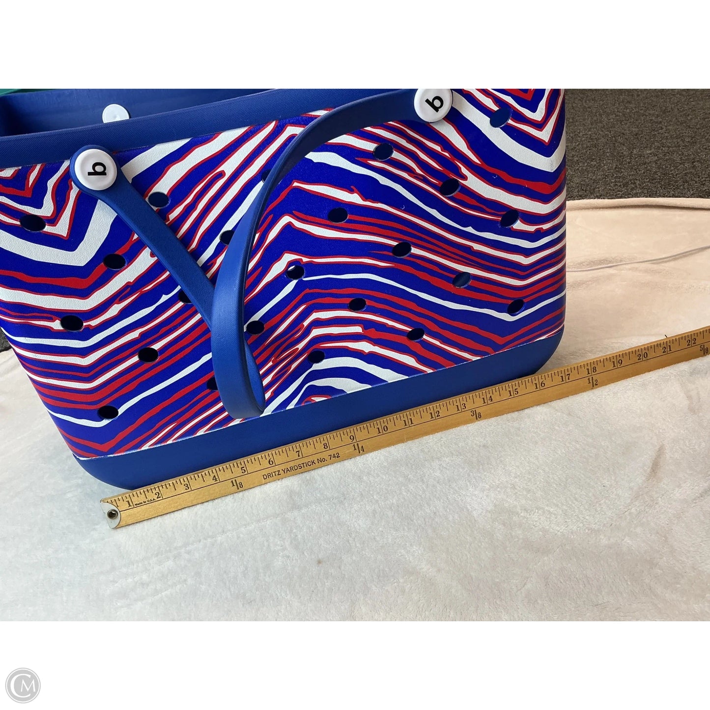 Tote By Clothes Mentor, Size: Large