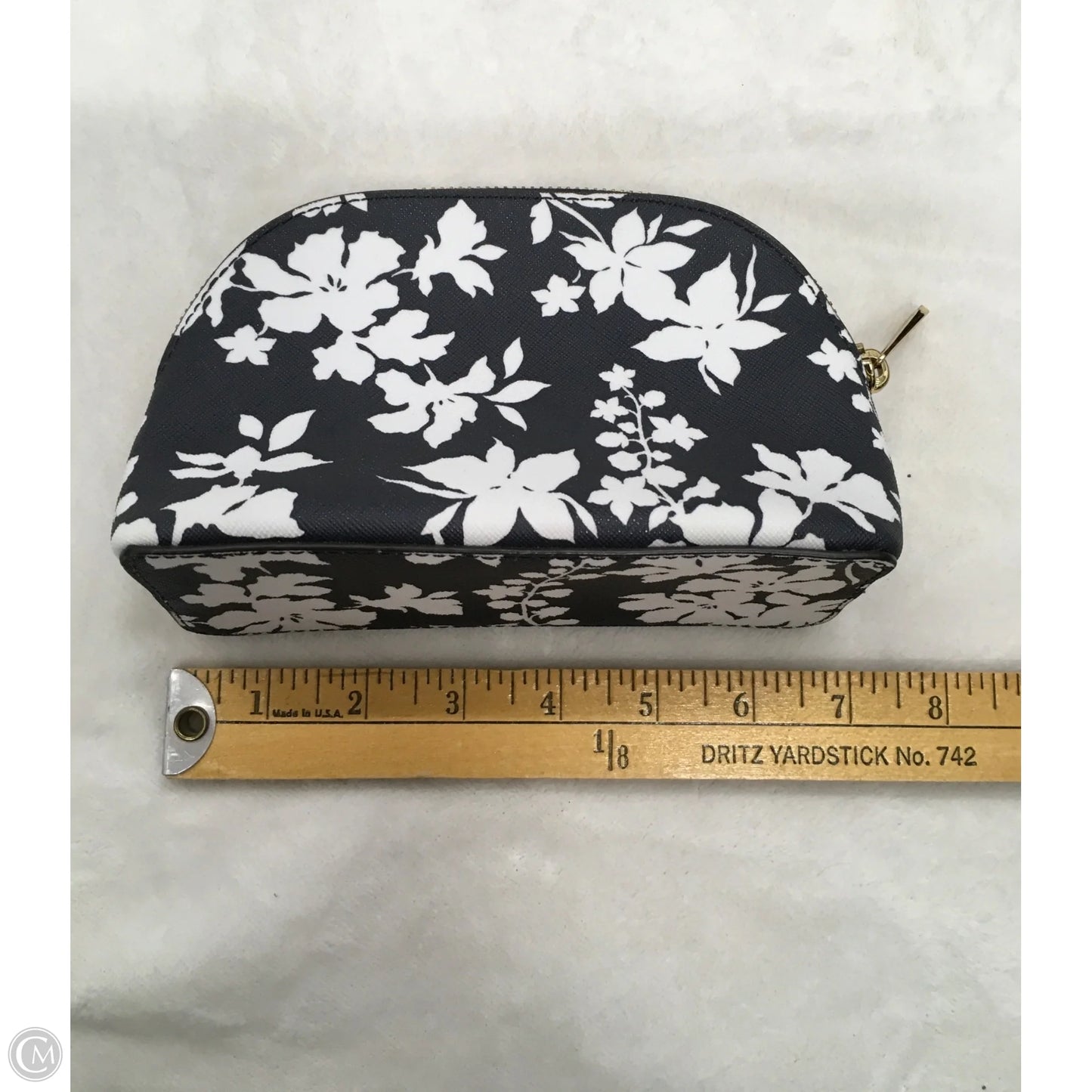 Makeup Bag Designer By Michael Kors, Size: Small