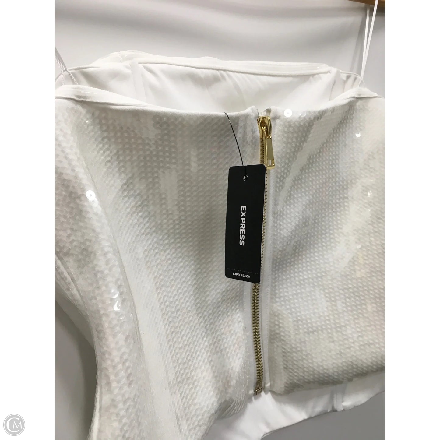 Top Sleeveless By Express In White, Size: L