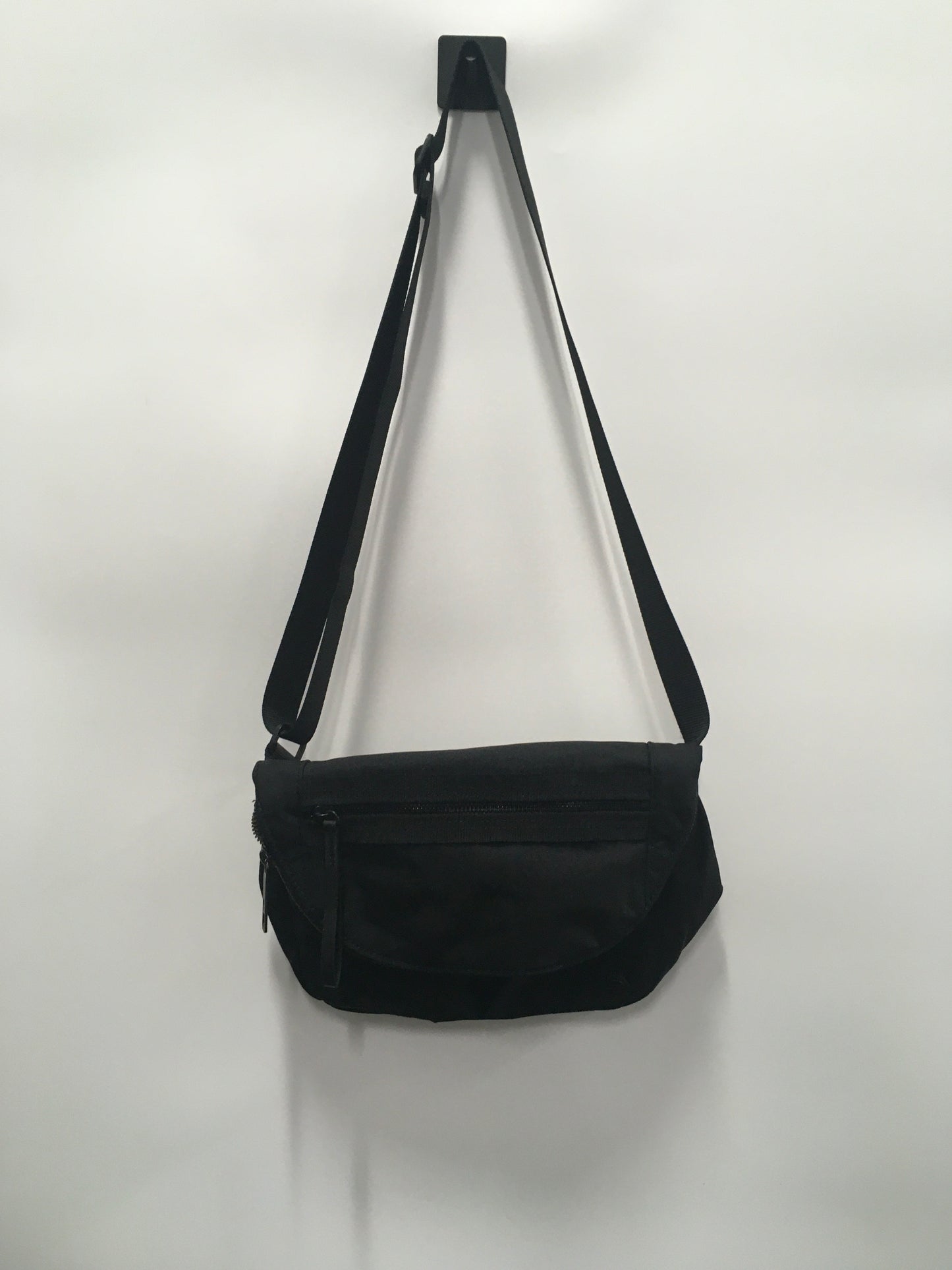 Crossbody By Lululemon, Size: Medium