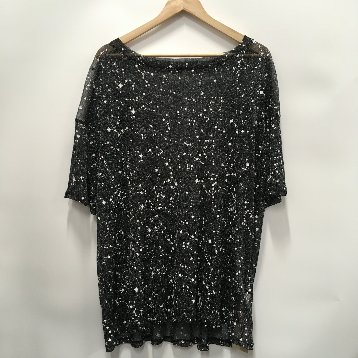 Top Short Sleeve By Clothes Mentor In Black & Silver, Size: Xxl