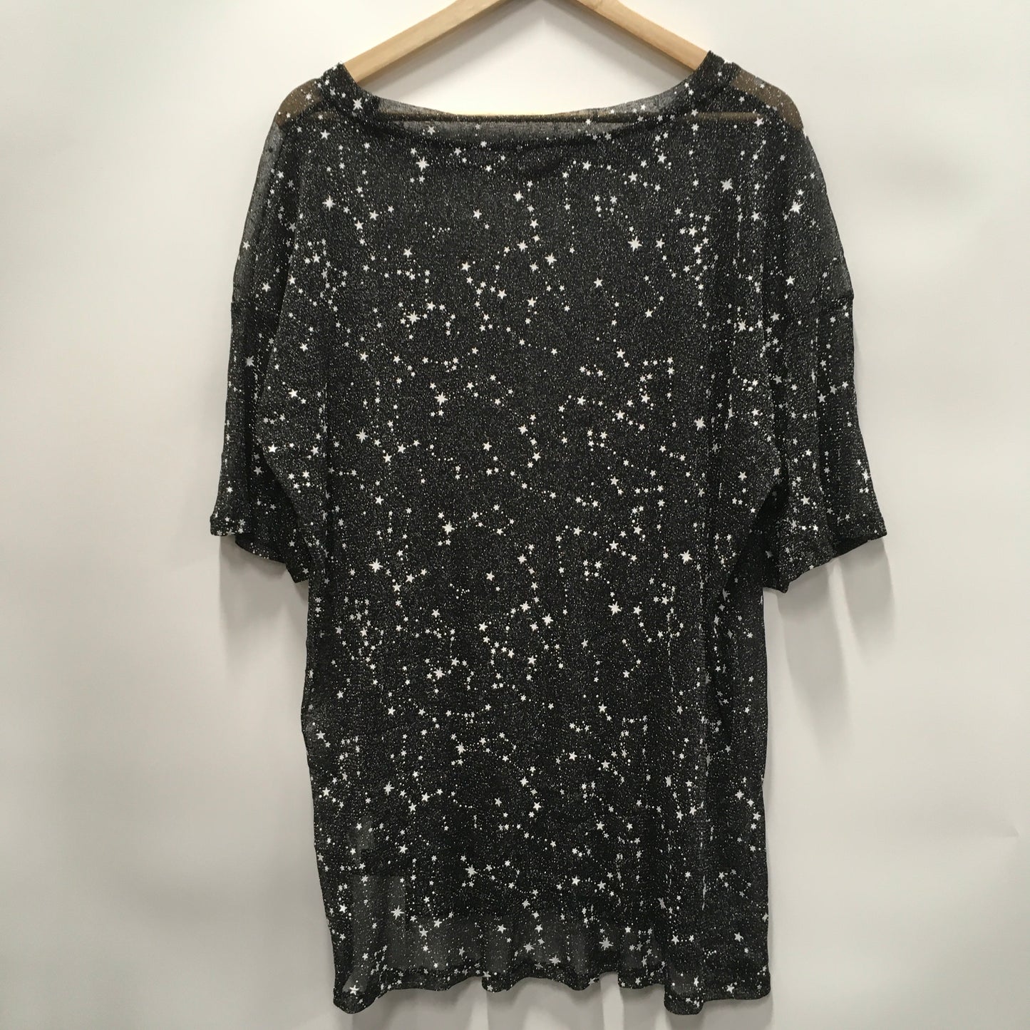 Top Short Sleeve By Clothes Mentor In Black & Silver, Size: Xxl