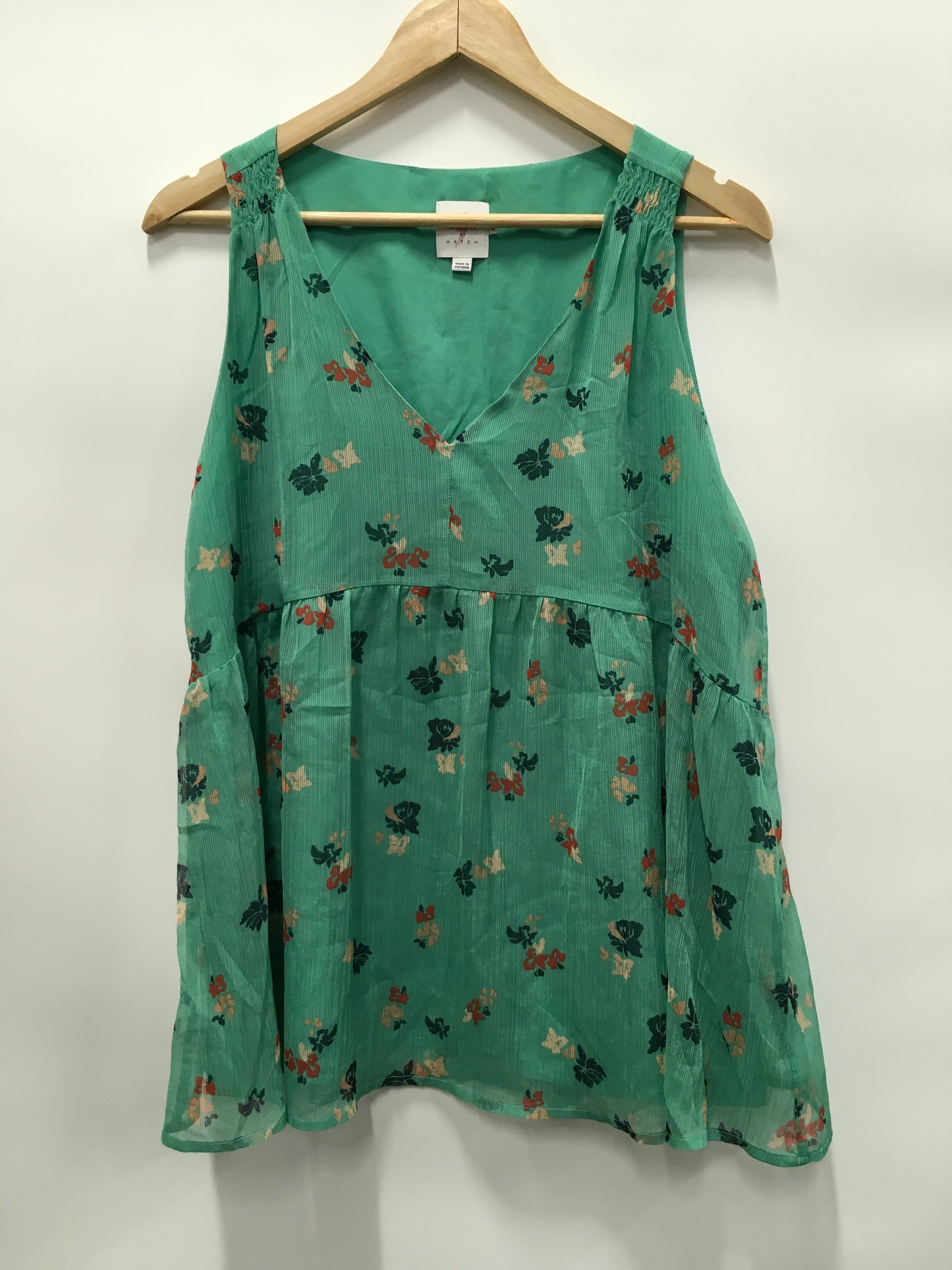 Top Sleeveless By The Nines In Green, Size: M