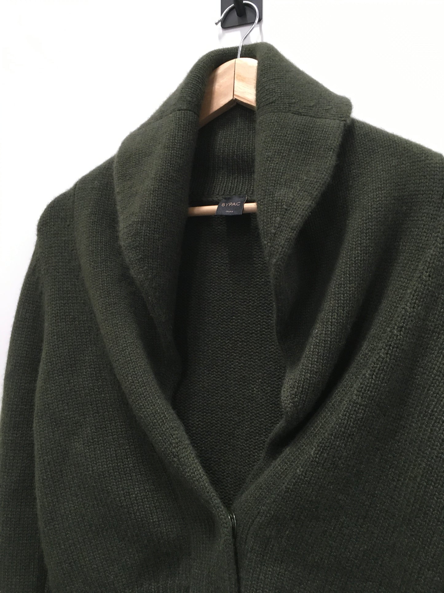 Sweater Cardigan Cashmere By Clothes Mentor In Green, Size: M