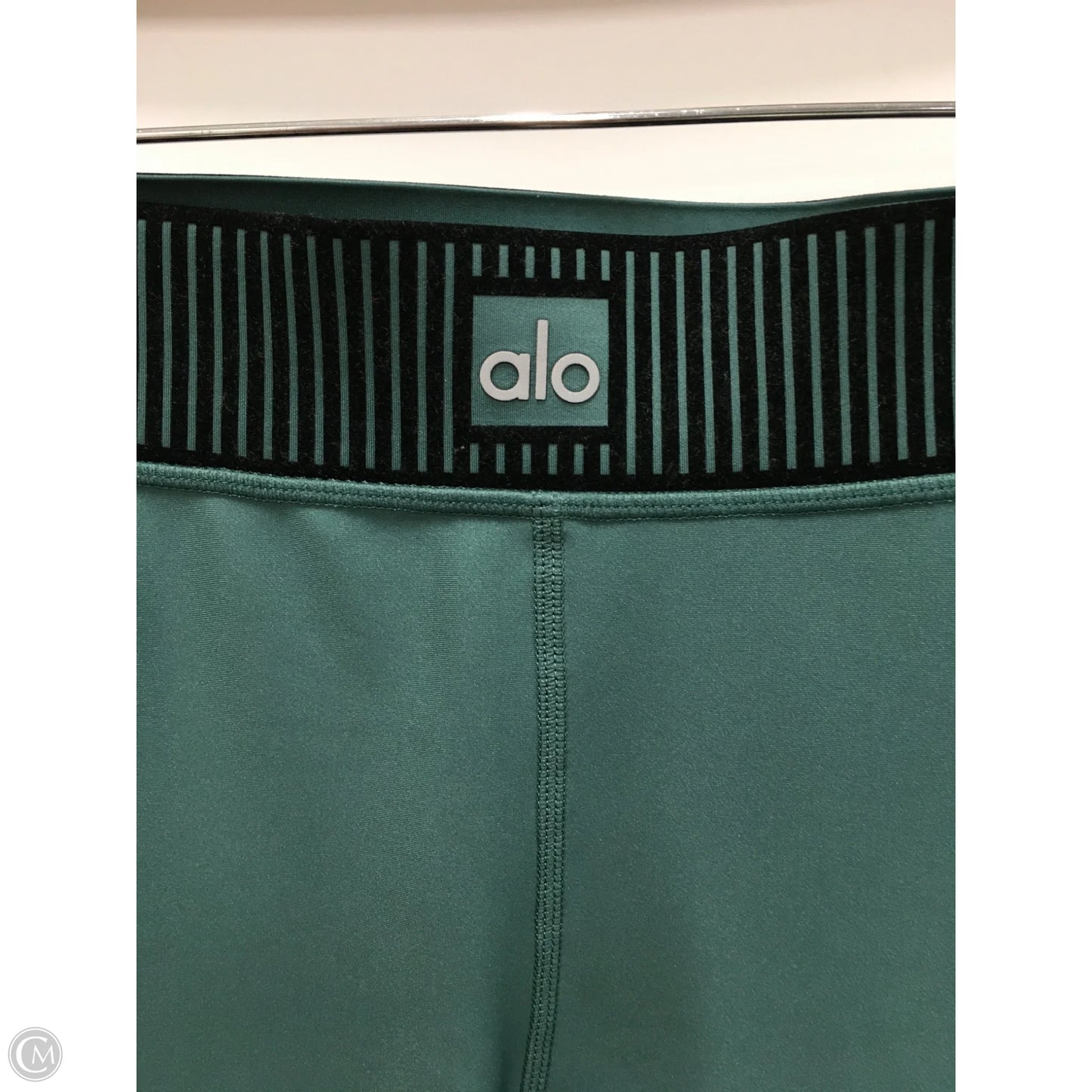 Athletic Leggings By Alo In Green, Size: S