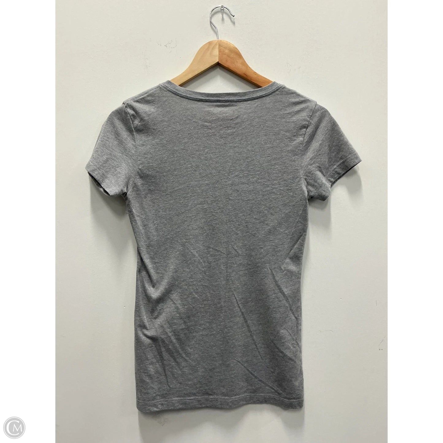 Top Short Sleeve Basic By Clothes Mentor In Grey, Size: S