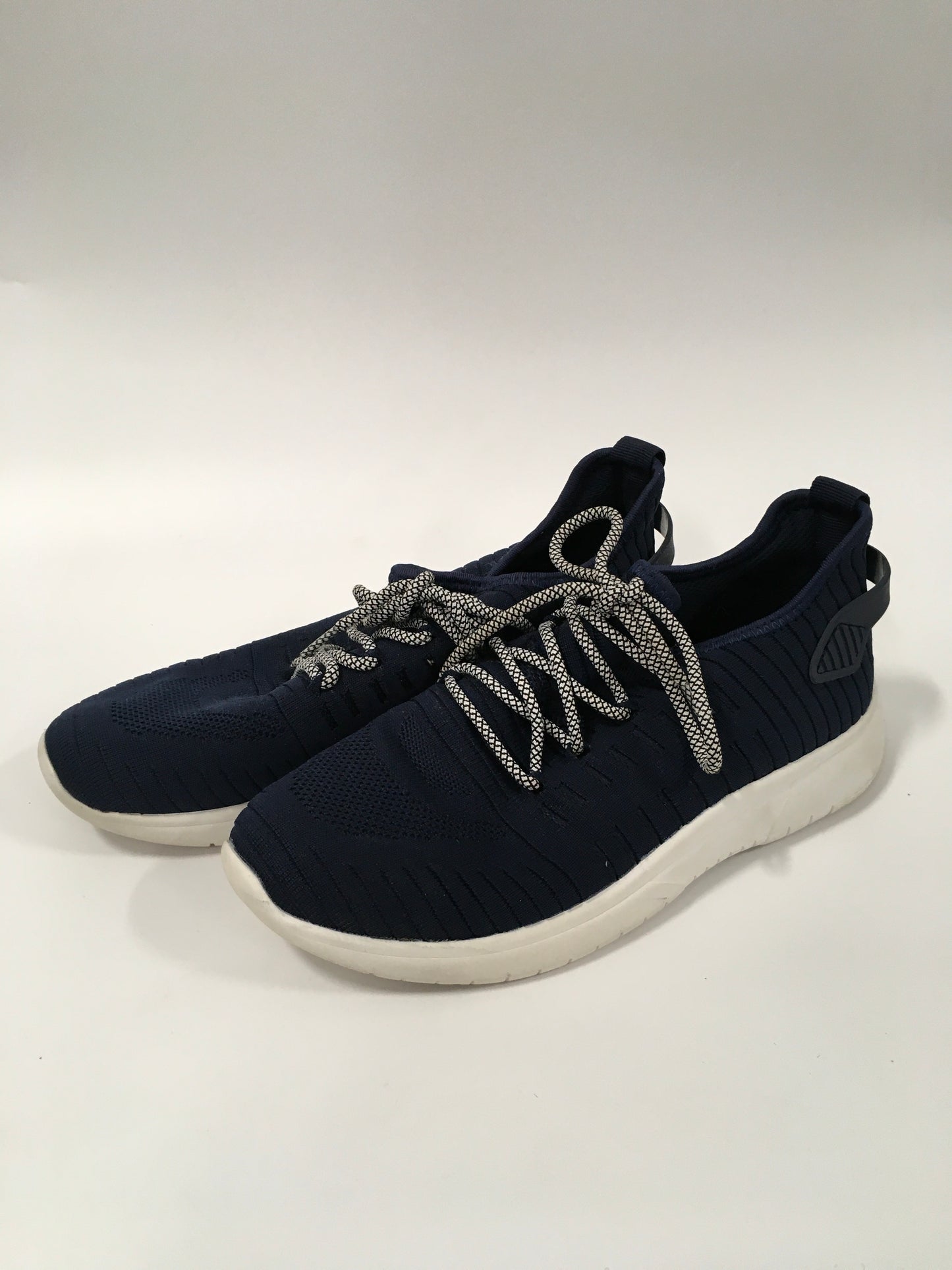 Navy Shoes Athletic Blondo, Size 8