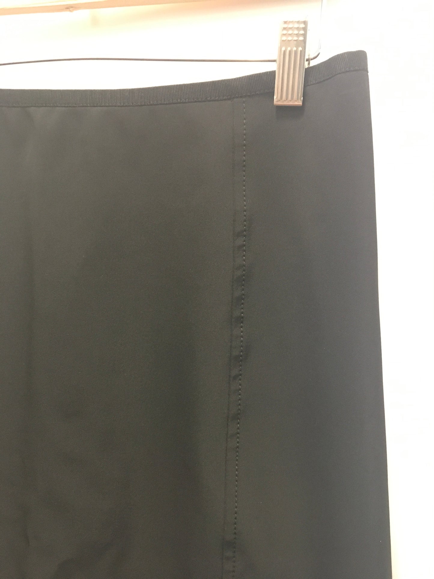 Black Skirt Midi Adrienne Vittadini, Size 8