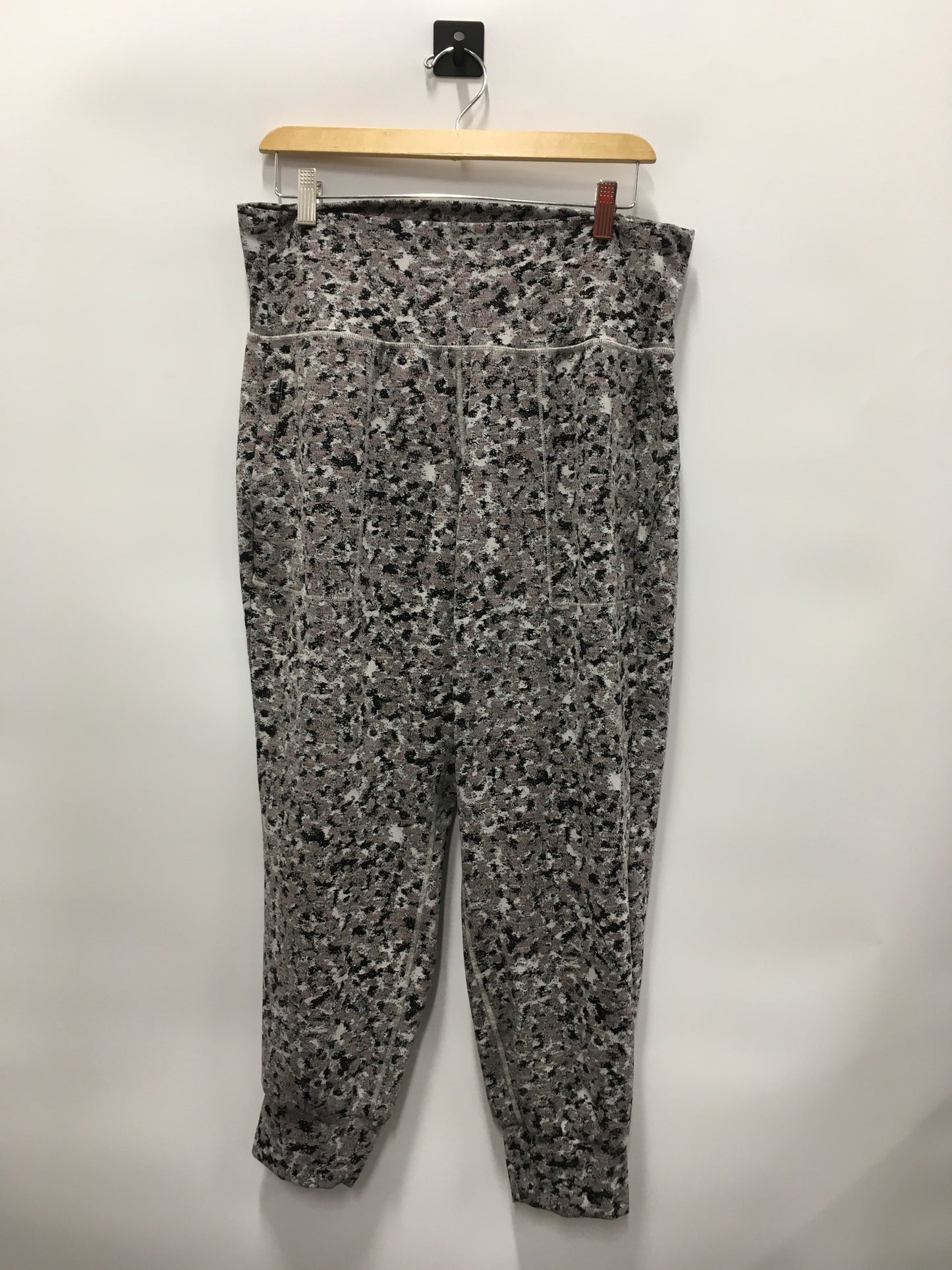 Grey Athletic Leggings Athleta, Size 1x