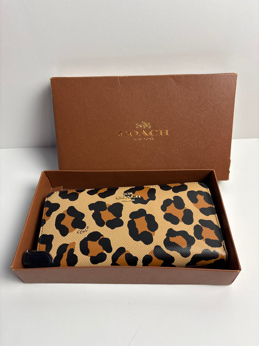 Wallet Designer By Coach, Size: Large