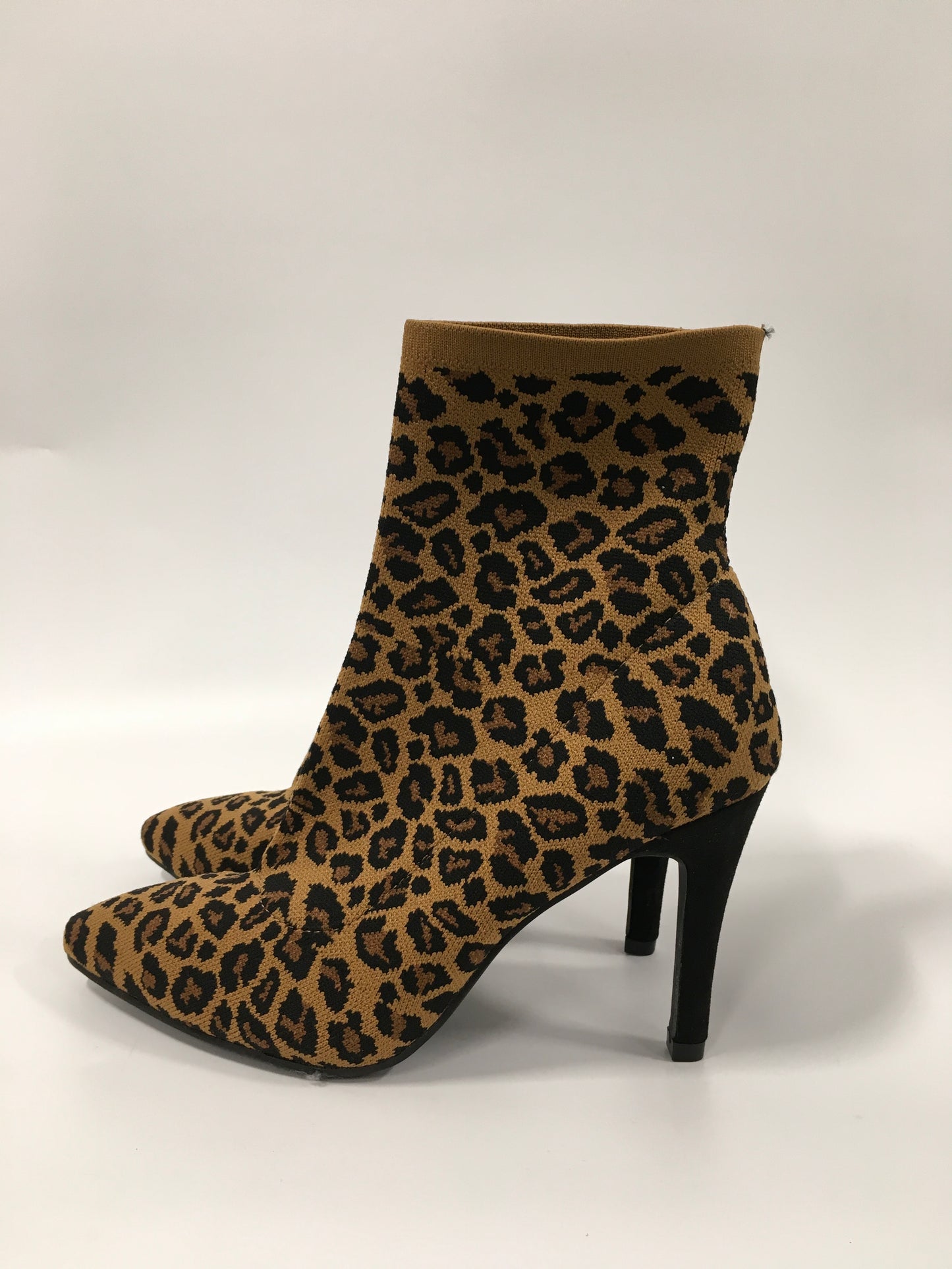 Boots Ankle Heels By Mia In Animal Print, Size: 6.5