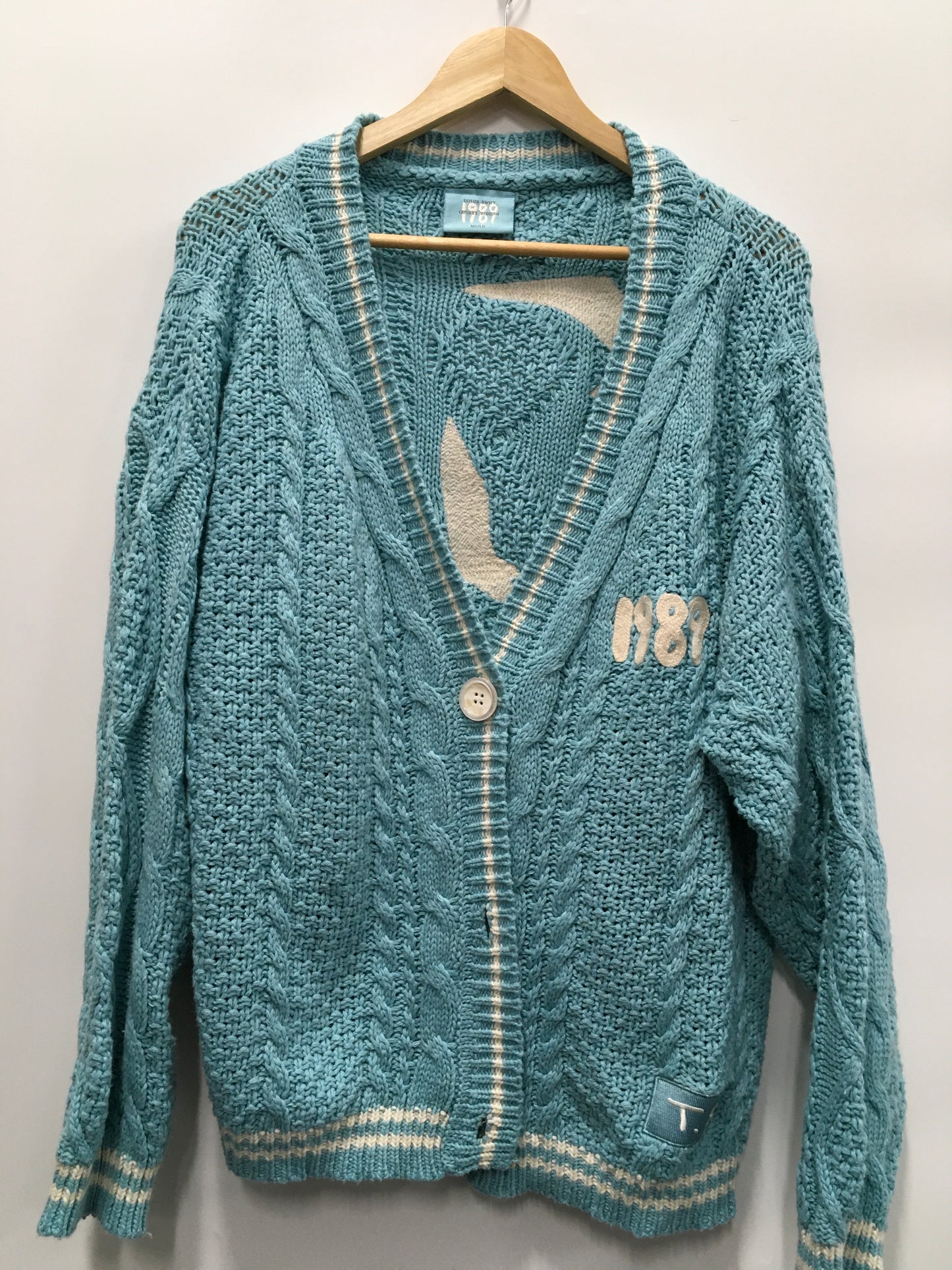 Sweater Cardigan By Clothes Mentor In Blue, Size: M