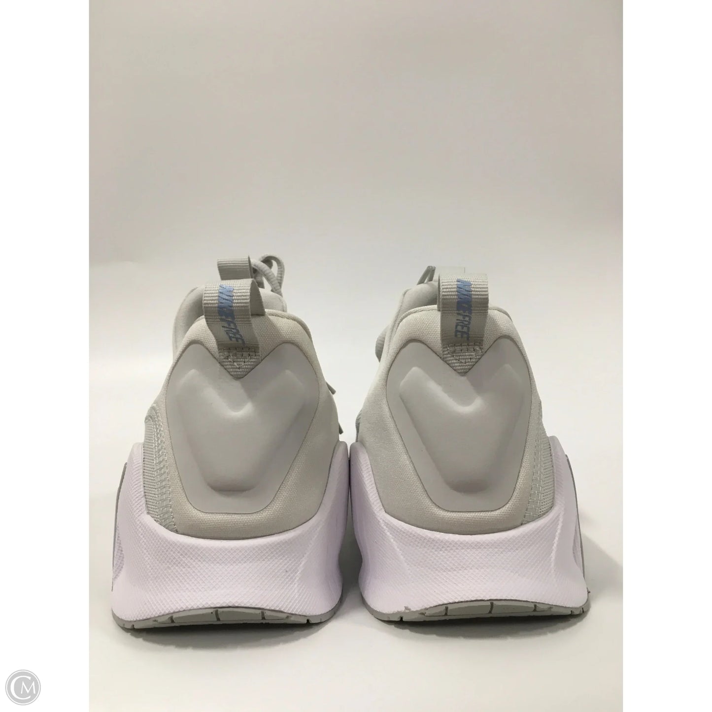 Shoes Athletic By Nike In Grey & White, Size: 9