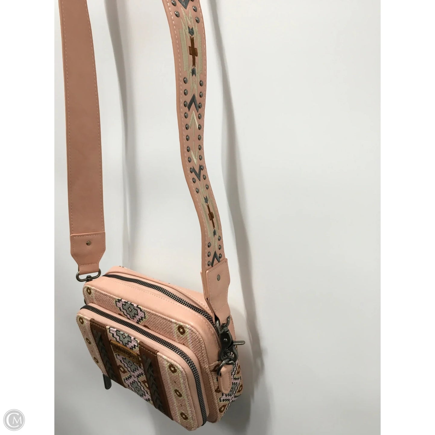 Crossbody By Wrangler, Size: Medium