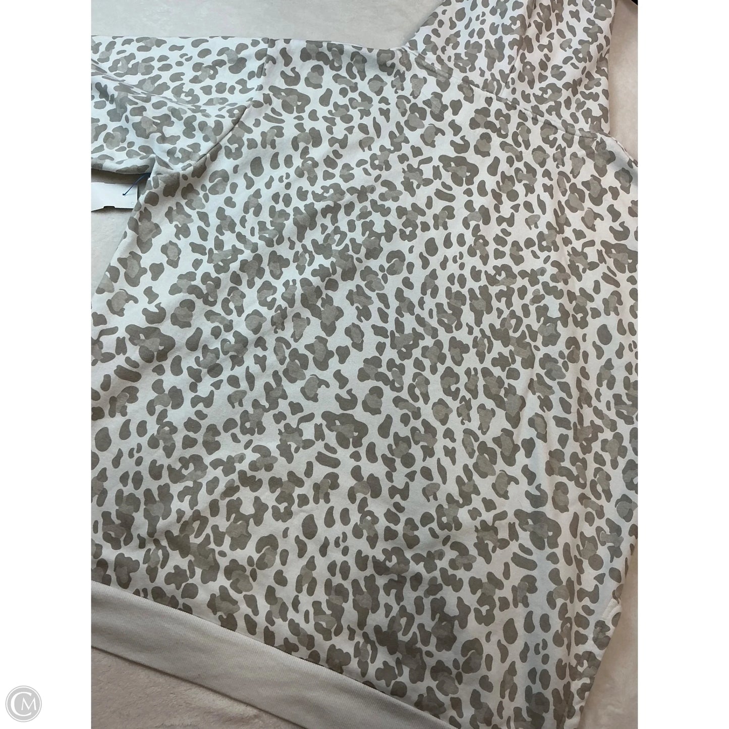 Sweatshirt Hoodie By Clothes Mentor In Animal Print, Size: Xxl