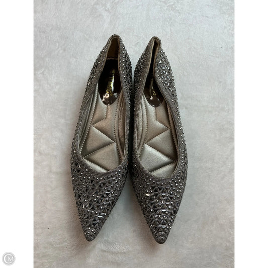 Shoes Flats By Clothes Mentor In Silver, Size: 9