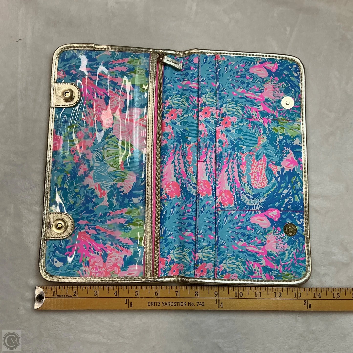 Makeup Bag Designer By Lilly Pulitzer, Size: Medium