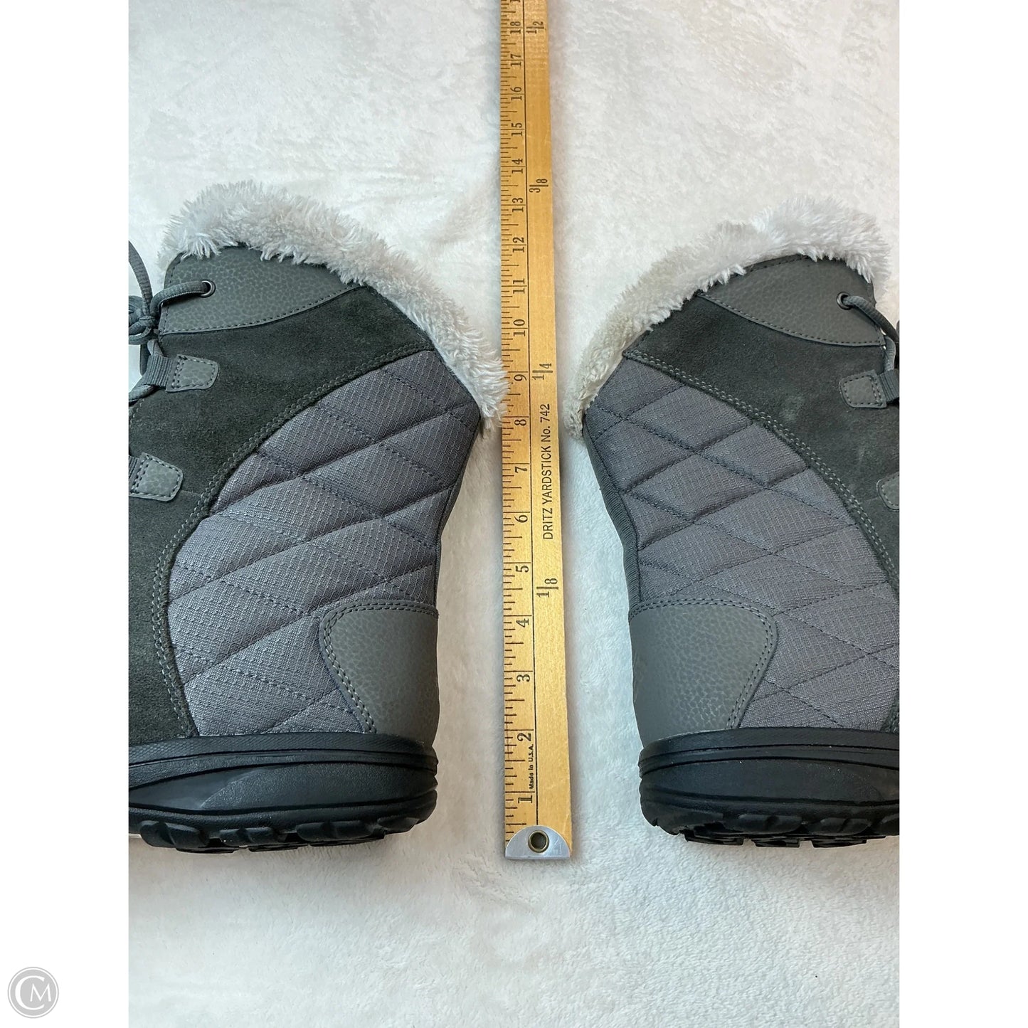 Boots Snow By Columbia In Grey, Size: 9