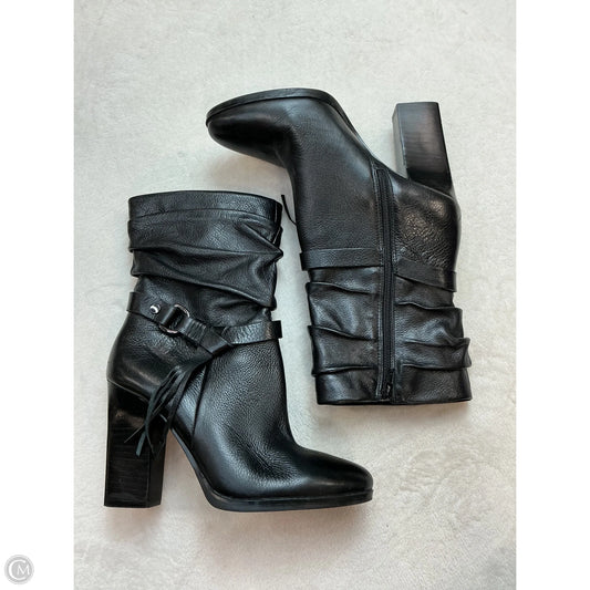 Boots Ankle Heels By Guess In Black, Size: 9