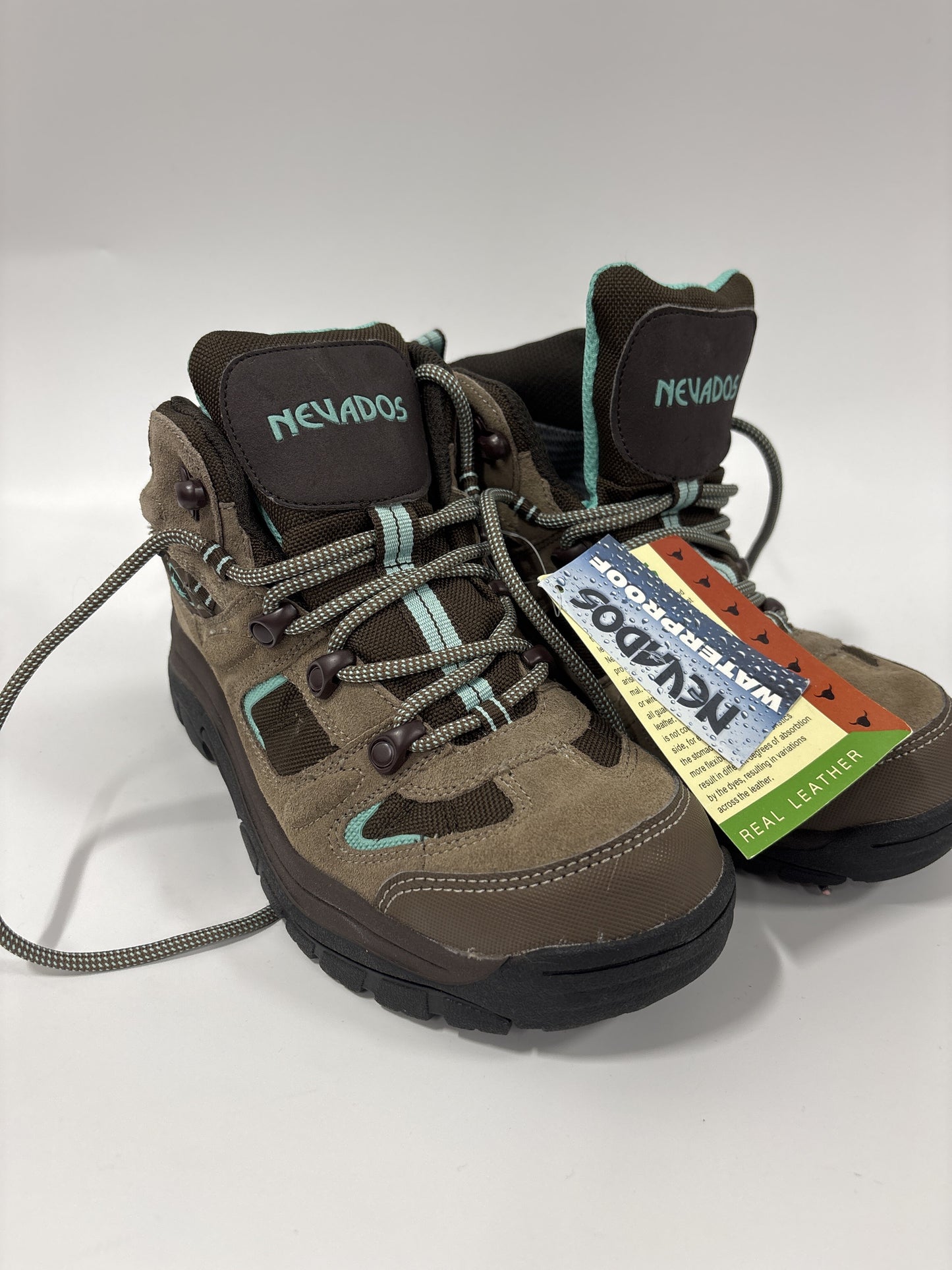 Boots Hiking By Clothes Mentor  Size: 8