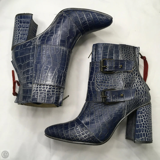 Boots Ankle Heels By Freebird In Blue, Size: 10