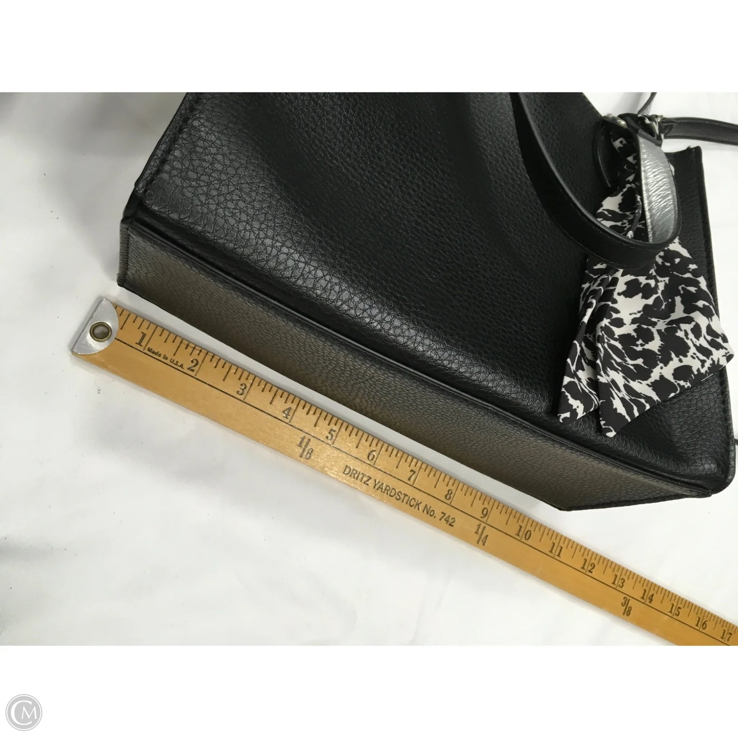 Wristlet By Anne Klein, Size: Medium