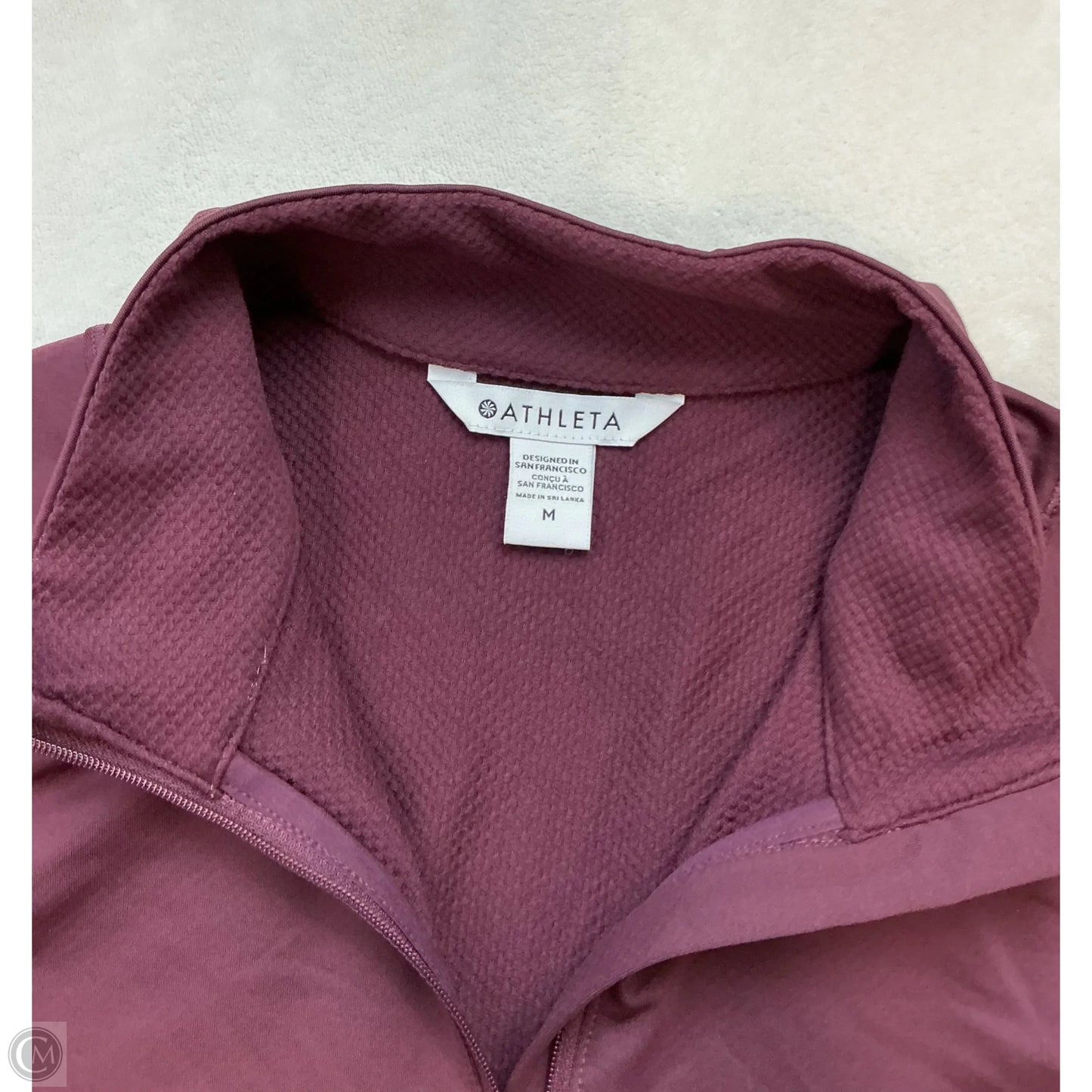Athletic Top Long Sleeve Collar By Athleta In Maroon, Size: M