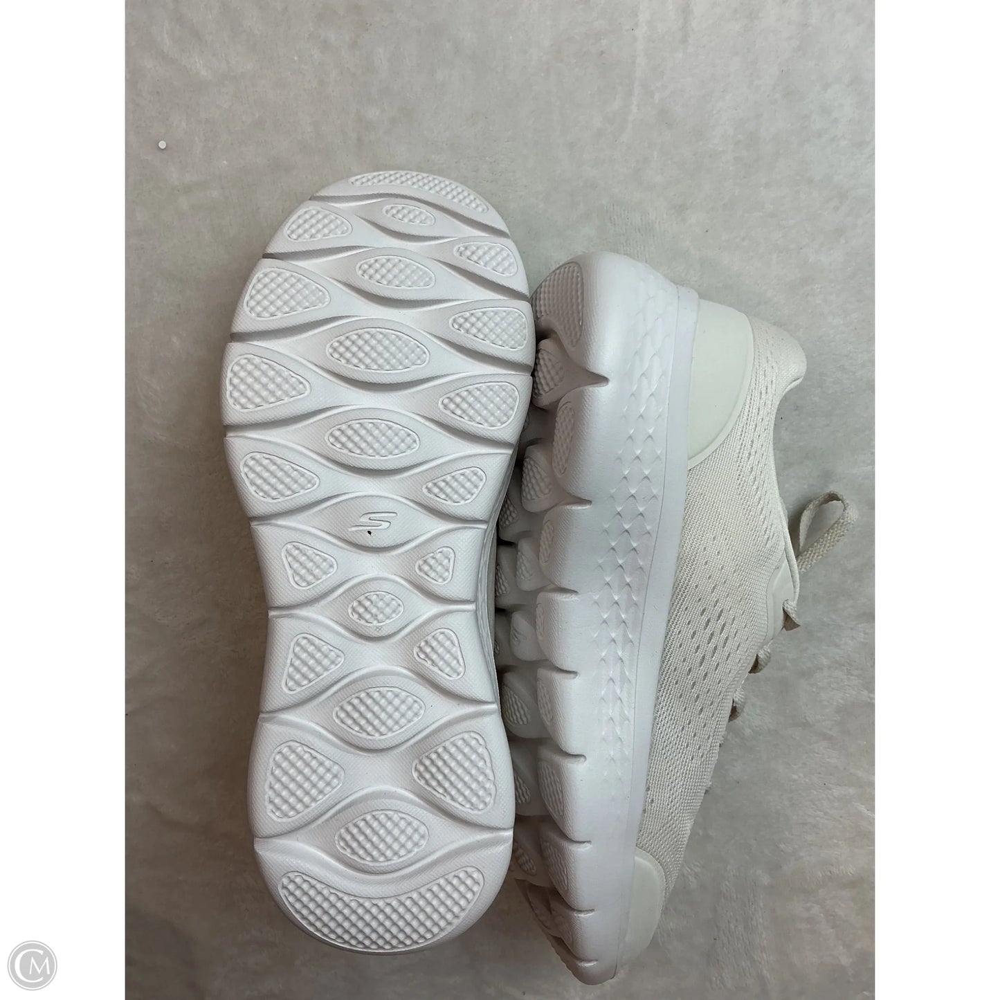 Shoes Athletic By Skechers In Cream, Size: 6.5