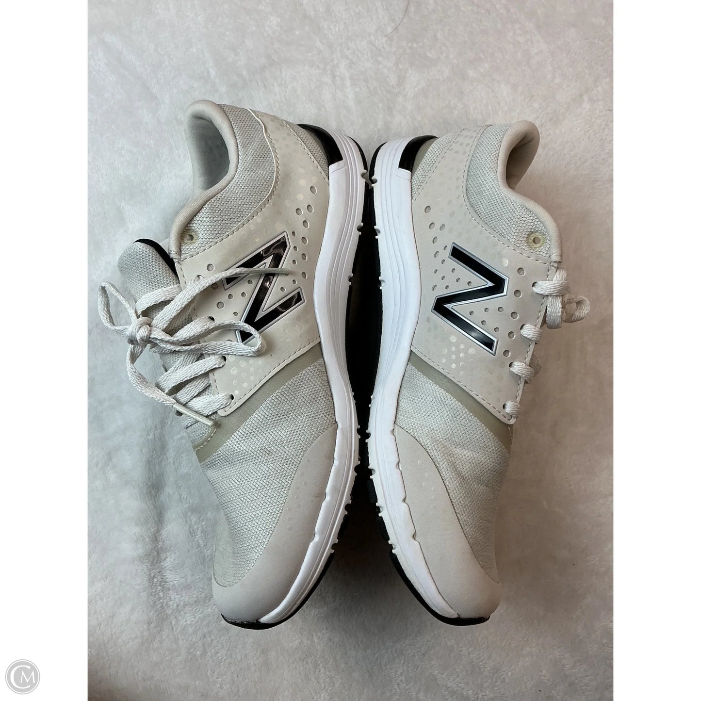 Shoes Athletic By New Balance In Cream, Size: 7.5