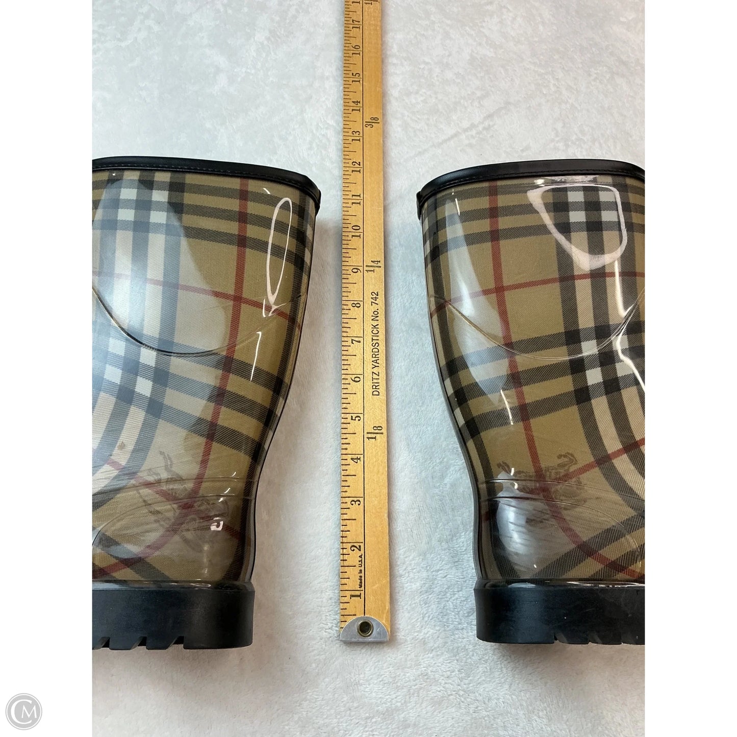 Boots Luxury Designer By Burberry In Plaid Pattern, Size: 8.5