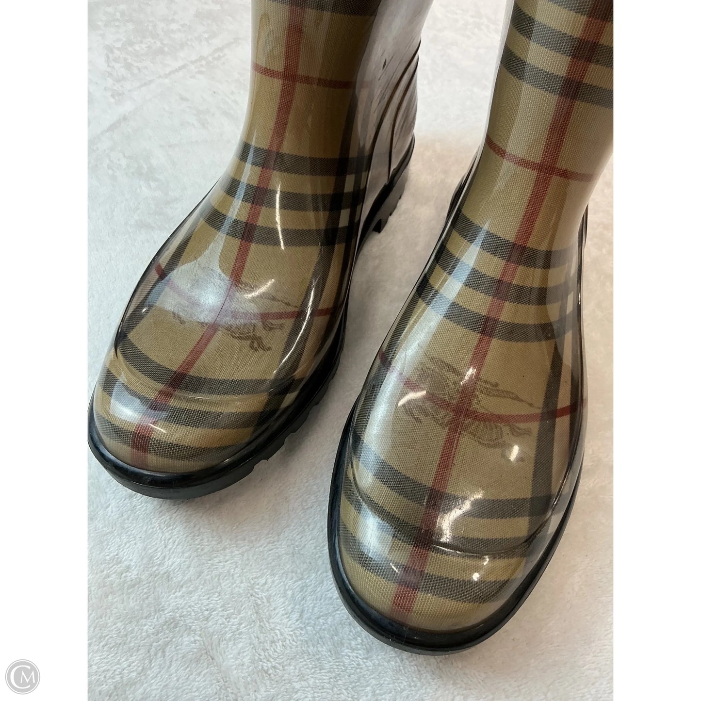 Boots Luxury Designer By Burberry In Plaid Pattern, Size: 8.5