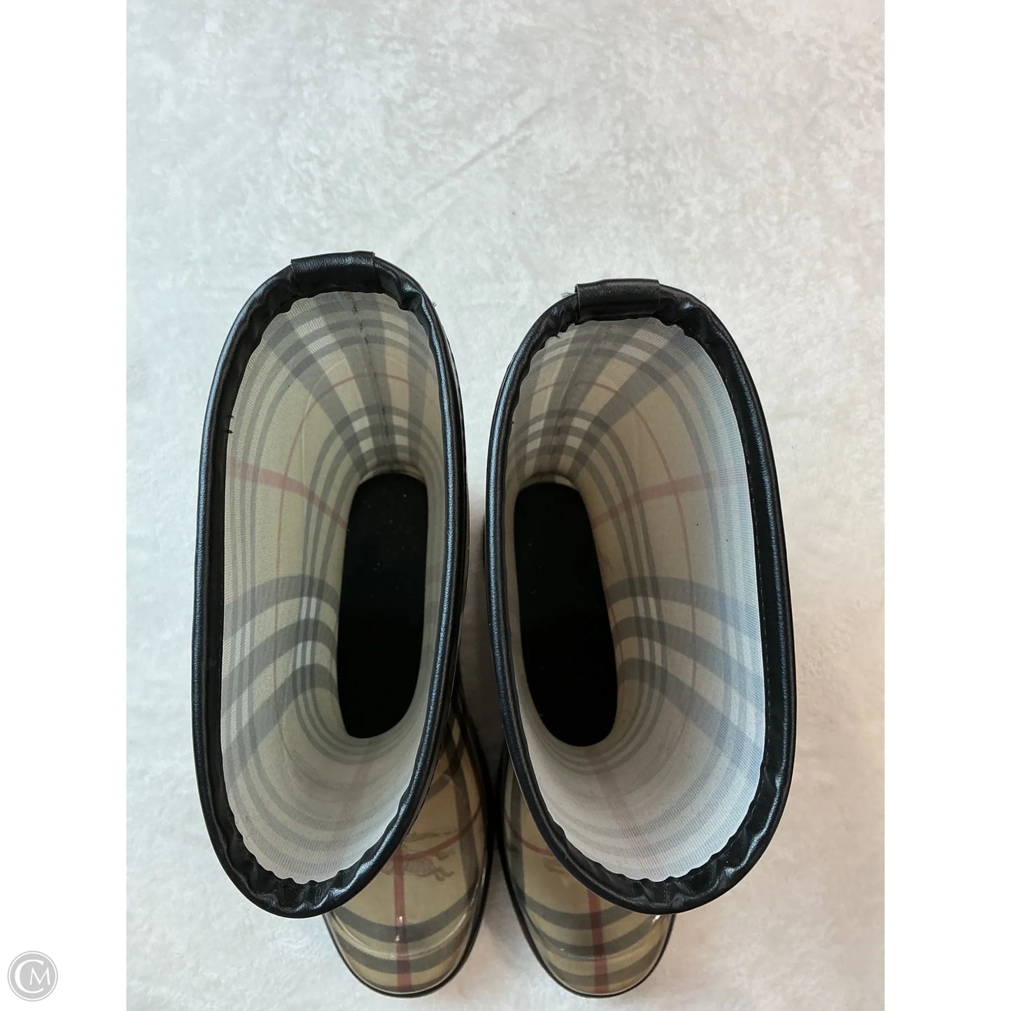 Boots Luxury Designer By Burberry In Plaid Pattern, Size: 8.5