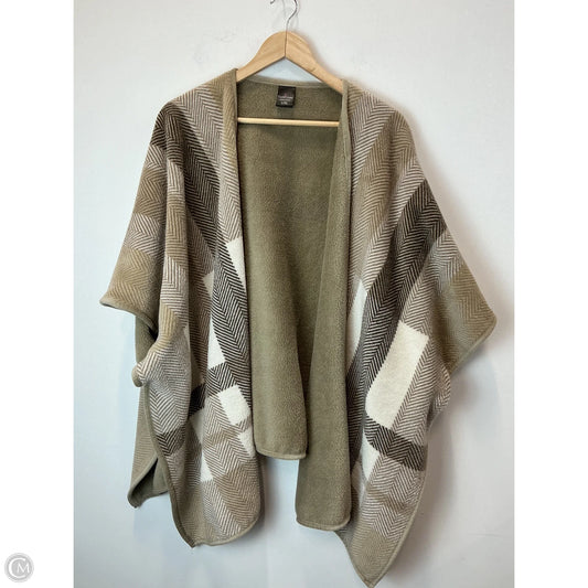 Shawl By Cuddl Duds In Tan, Size: Xl