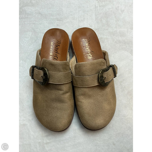 Shoes Flats By Blowfish In Taupe, Size: 7.5