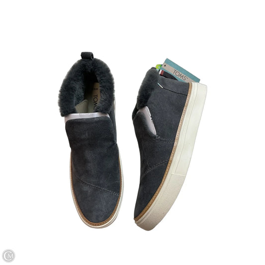 Shoes Flats By Toms In Grey, Size: 6.5