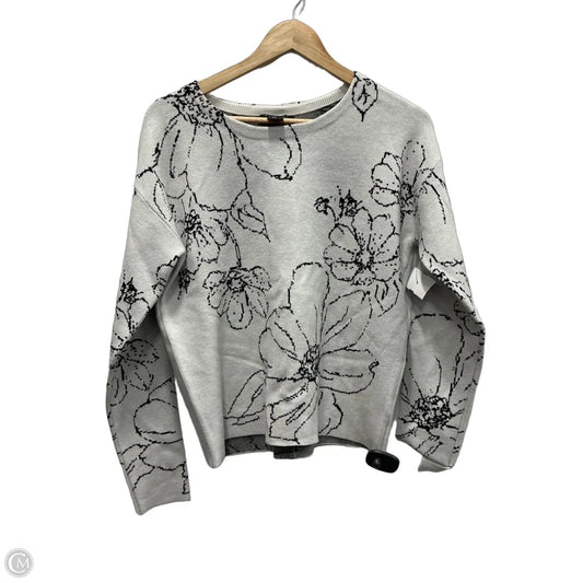 Sweater By Tahari In Grey, Size: M