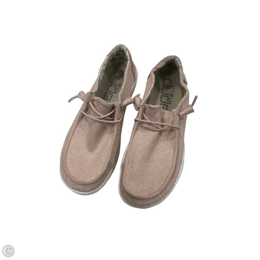 Shoes Flats By Hey Dude In Pink, Size: 9