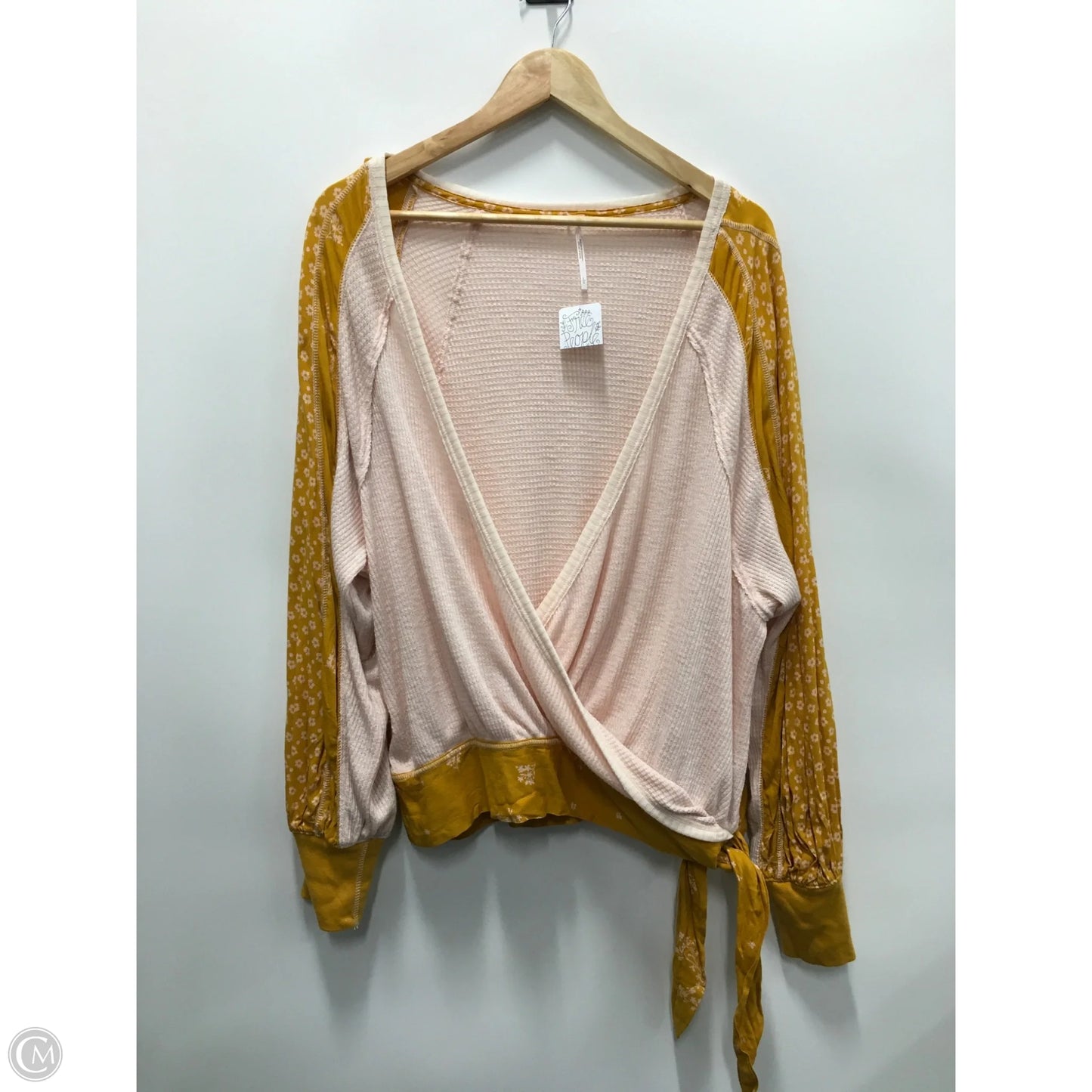 Top Long Sleeve By Free People In Pink, Size: L