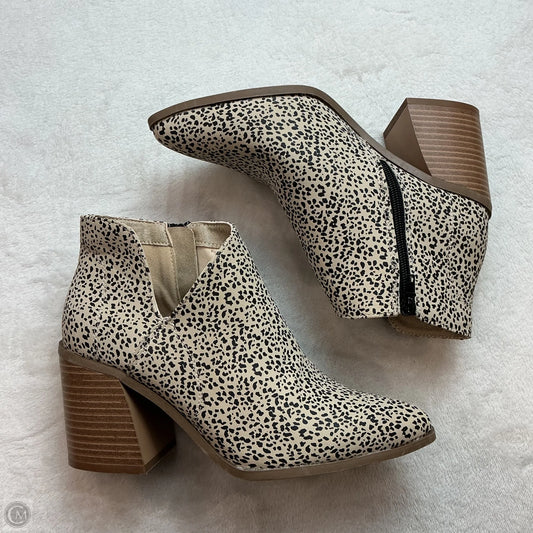 Boots Ankle Heels By Serra In Brown, Size: 7