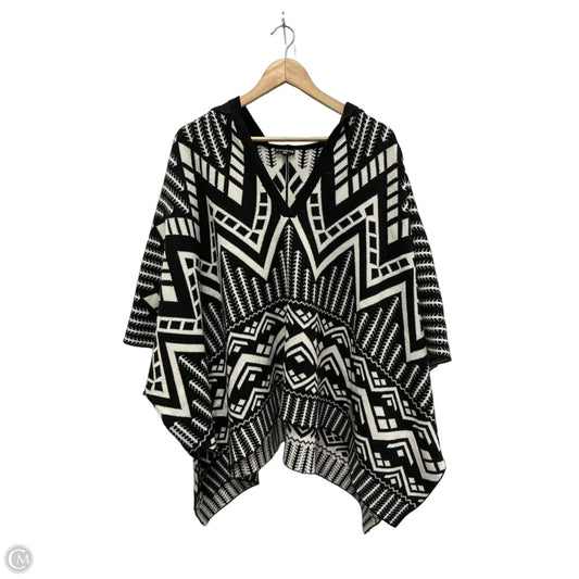 Sweater Short Sleeve By Express In Black & White, Size: Osfm