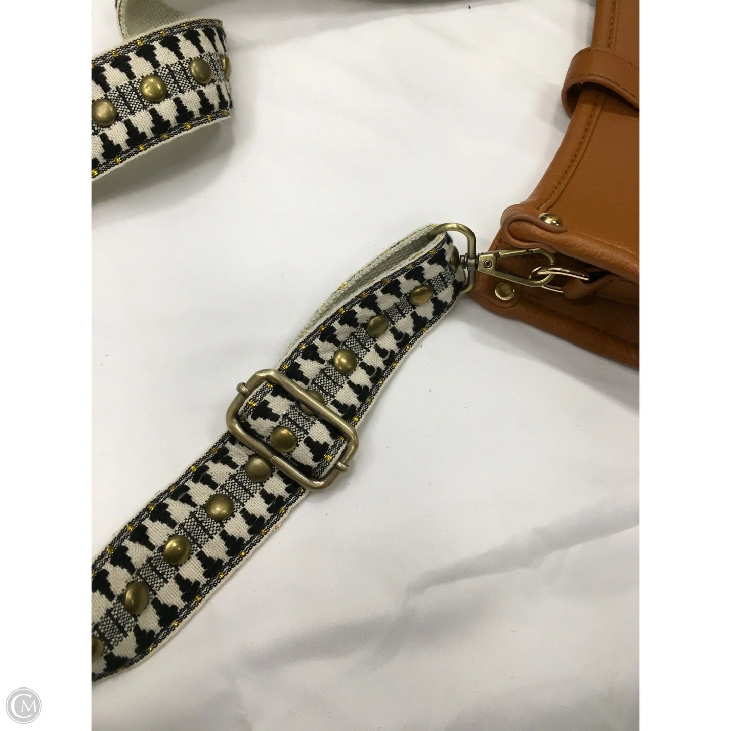 Crossbody By Clothes Mentor, Size: Large